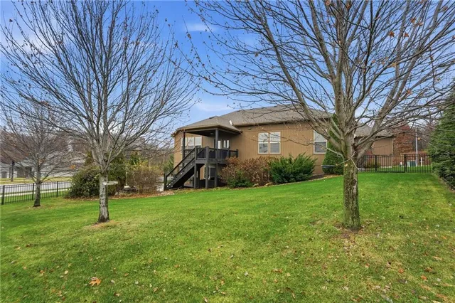 $625,000 | 5920 South National Drive, Parkville, MO 64152