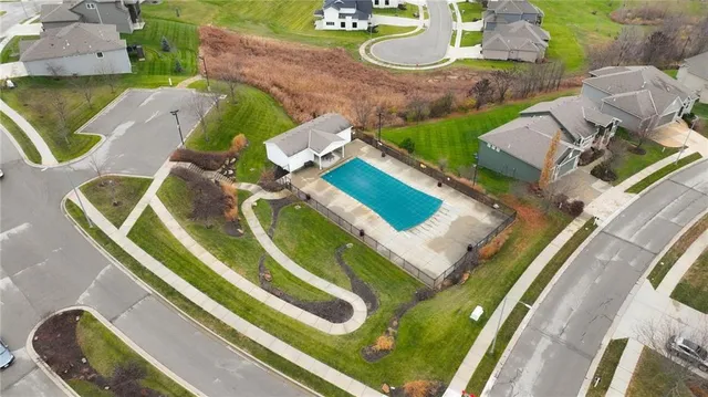 $625,000 | 5920 South National Drive, Parkville, MO 64152