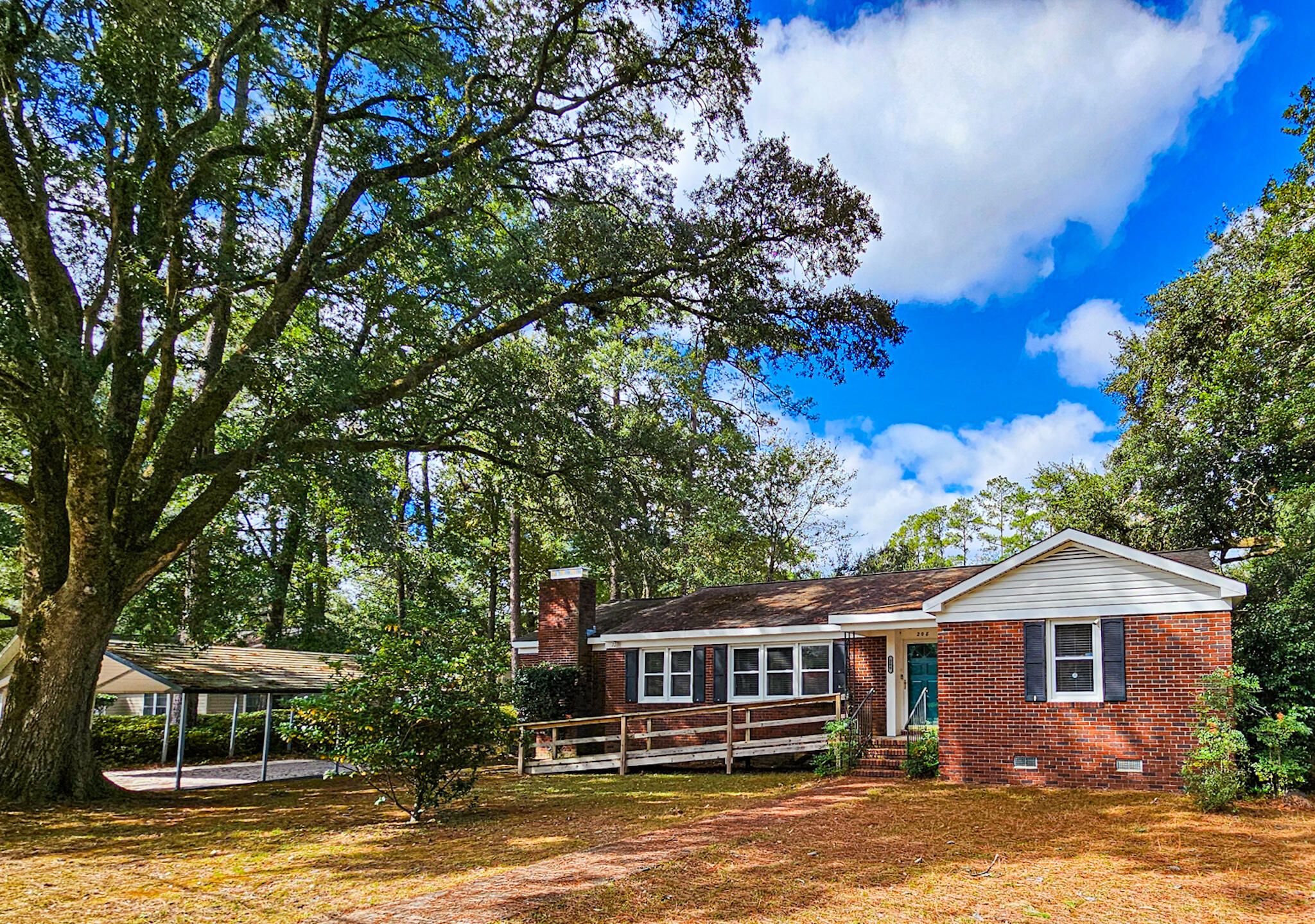 208 Holly Road Walterboro, SC 29488 - Photo 2 of 49 20251030_120315
