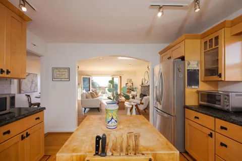 $1,248,000 | 381 11th Street, Montara, CA 94037