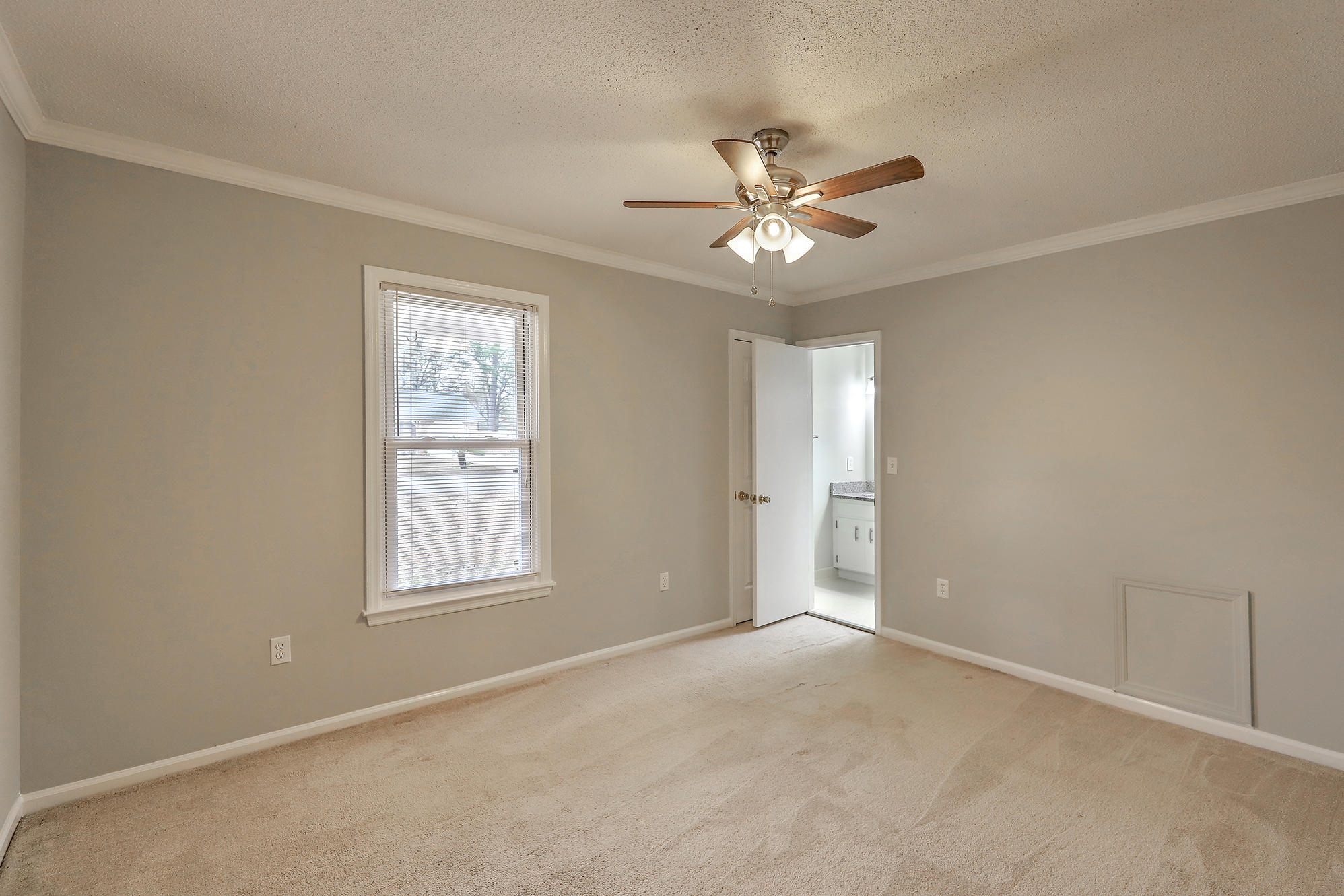 212 Longleaf Road Summerville, SC 29486 - Photo 17 of 33 IMG_0602_3_4