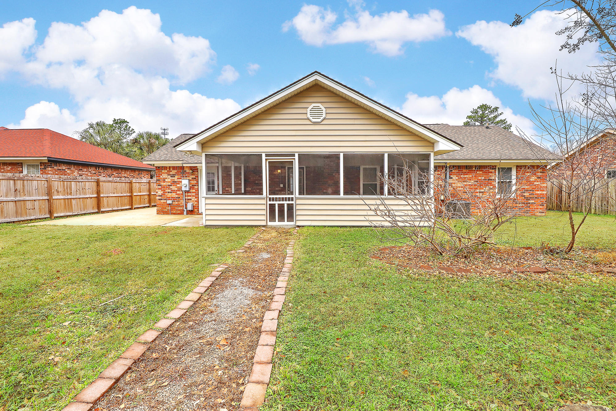 212 Longleaf Road Summerville, SC 29486 - Photo 32 of 33 IMG_0668_69_70