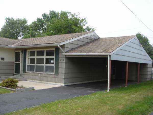 439 Bernhard Road Columbus, OH 43213 - Photo 1 of 3