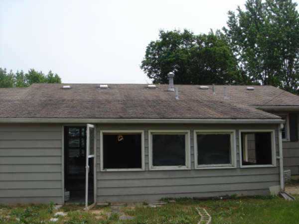 439 Bernhard Road Columbus, OH 43213 - Photo 2 of 3
