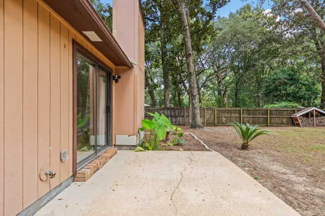 a view of outdoor space