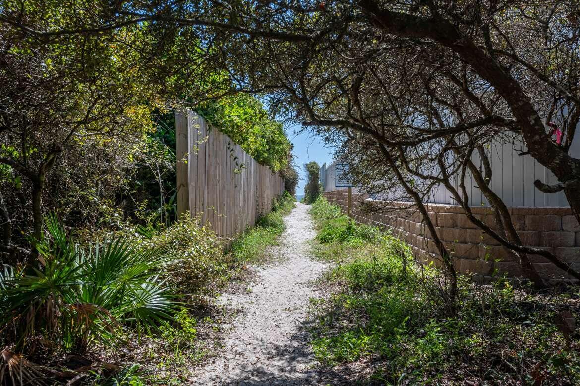 86 Bullard Road Santa Rosa Beach, FL 32459 - Photo 33 of 34 a backyard of a house with lots of green space