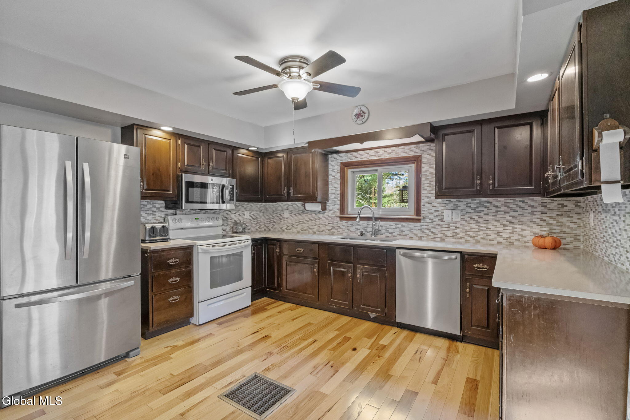 713 Co Rte 25 Corinth, NY 12822 - Photo 4 of 25 21-web-or-mls-713-co-rte-25