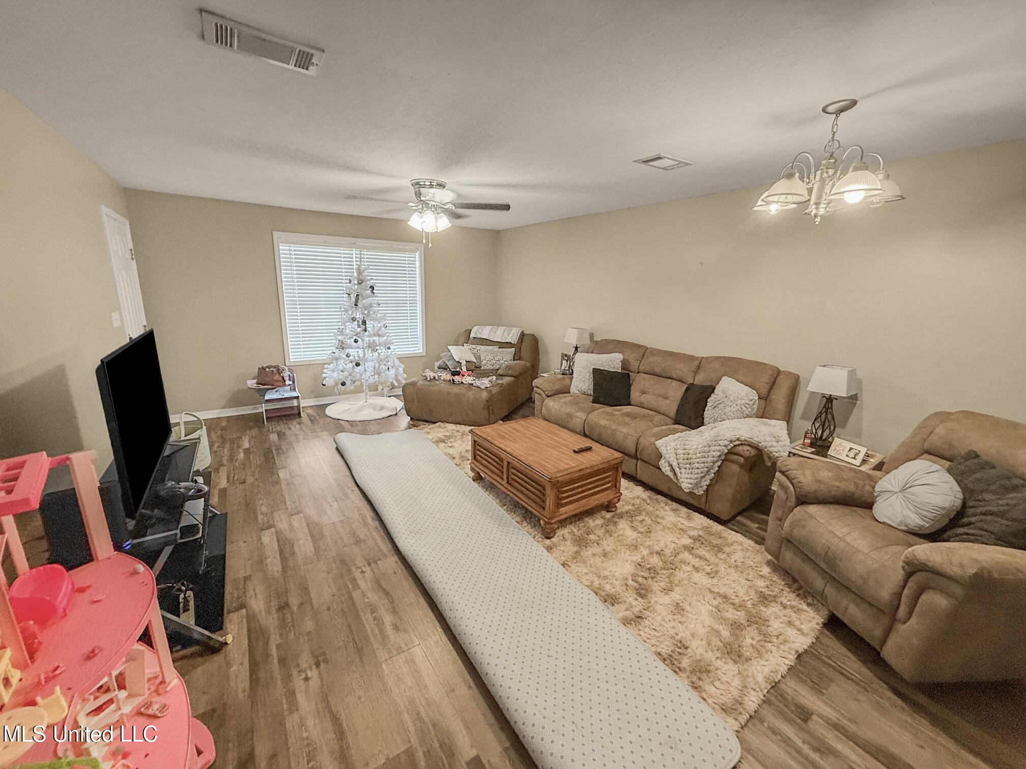 6004 Gibson Road McComb, MS 39648 - Photo 25 of 30 IMG_2880