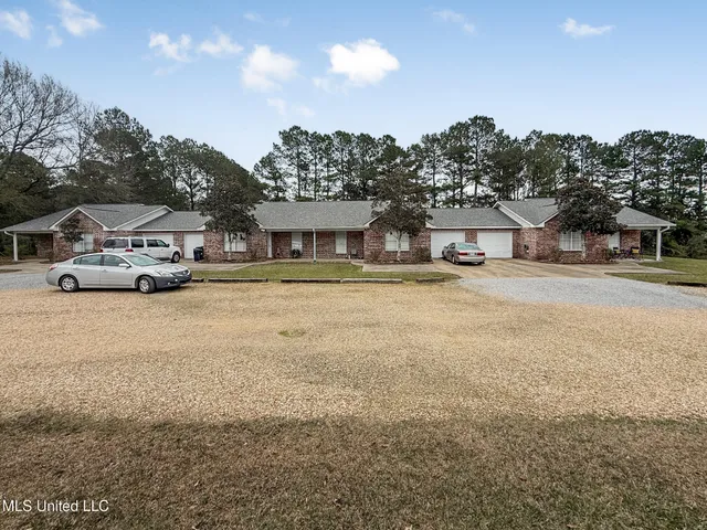 $349,500 | 6004 Gibson Road, McComb, MS 39648