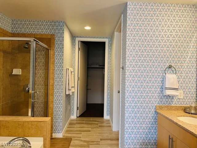 $2,575 | 353 East Bonneville Avenue, Unit 571, Las Vegas, NV 89101