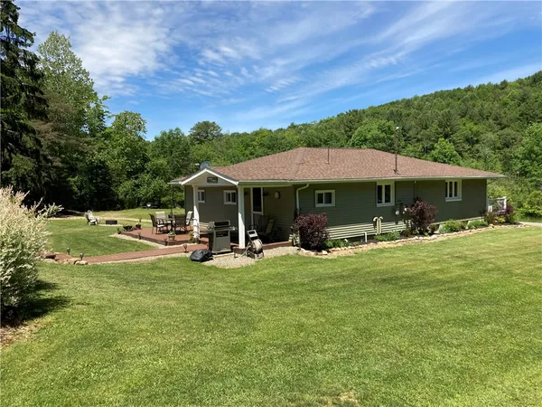 $399,900 | 12483 Sawmill Run Road, South Valley, NY 14738