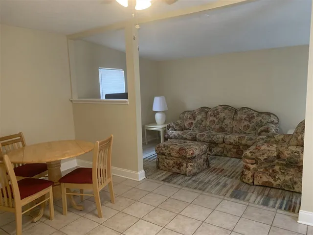 $1,150 | 411 East 7th Avenue, Unit D, Tallahassee, FL 32303