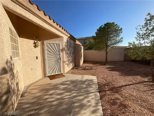 $1,945 | 93 Cree Avenue, Las Vegas, NV 89123