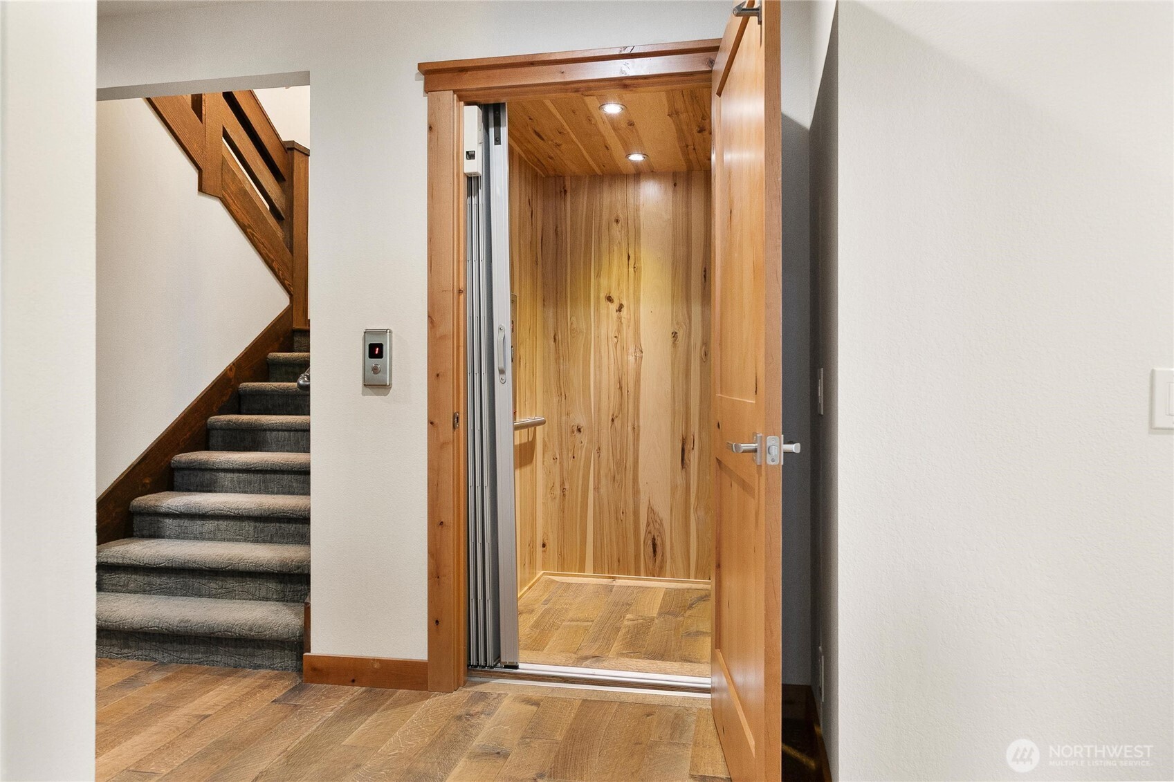 14341 Highway 106 Belfair, WA 98528 - Photo 22 of 40 a view of an entryway with staircase