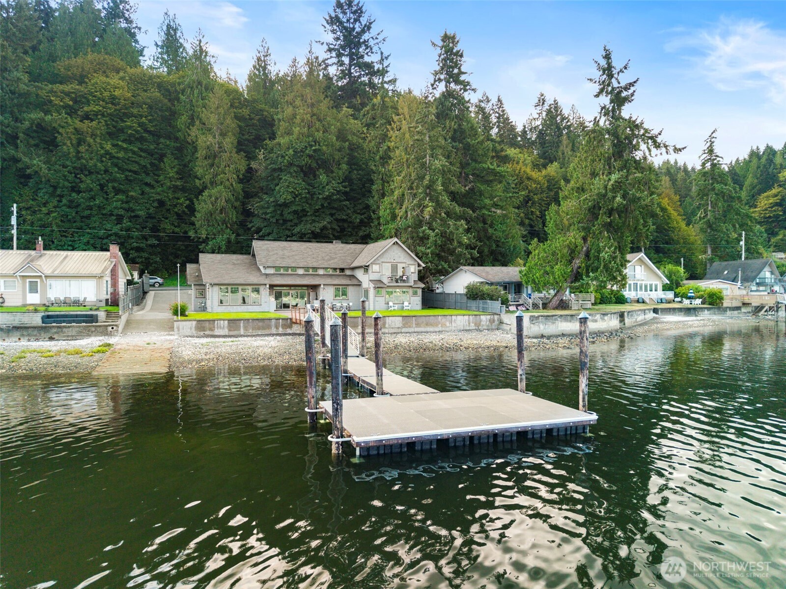 14341 Highway 106 Belfair, WA 98528 - Photo 37 of 40 a view of a lake with house