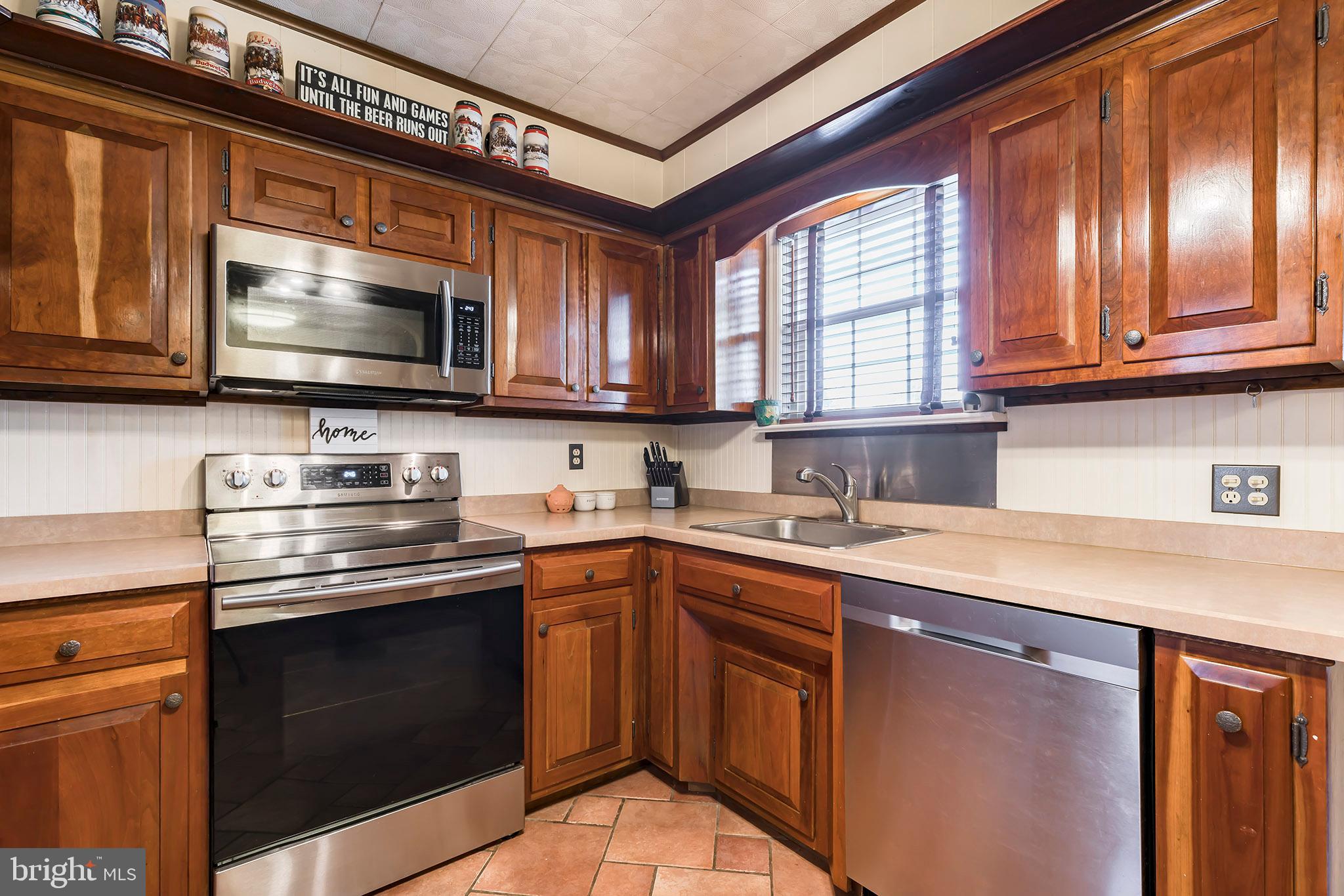 300 Hanover Road York, PA 17408 - Photo 13 of 39