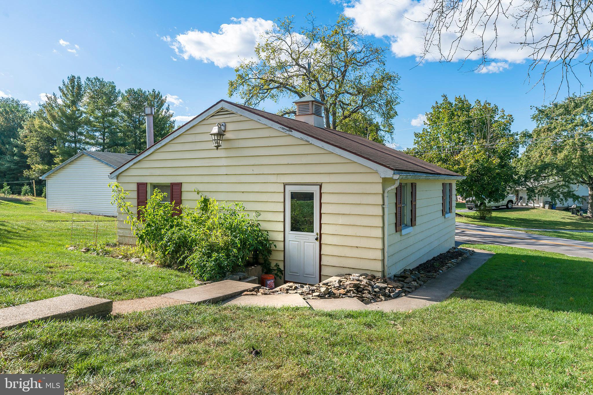 300 Hanover Road York, PA 17408 - Photo 34 of 39