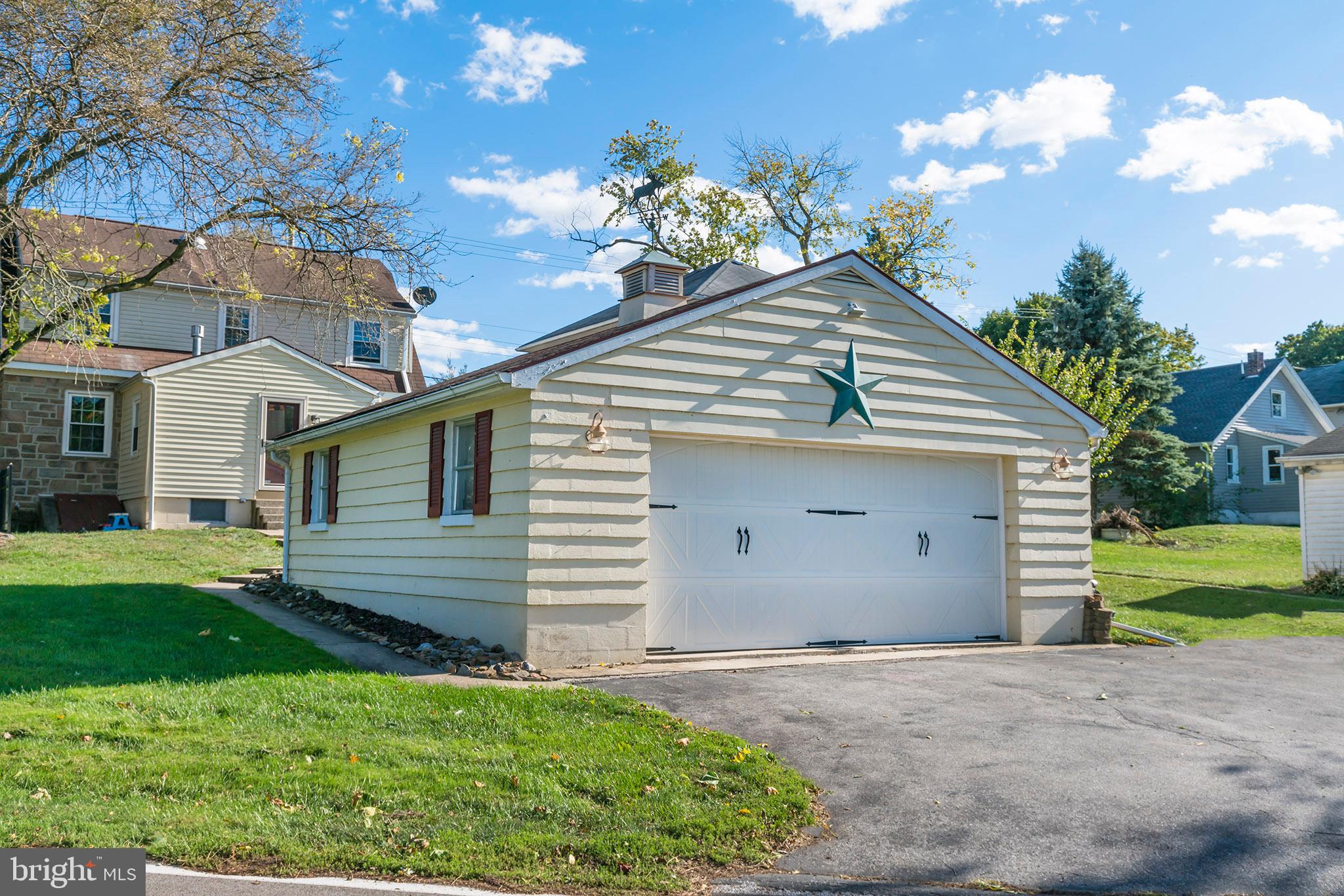 300 Hanover Road York, PA 17408 - Photo 35 of 39