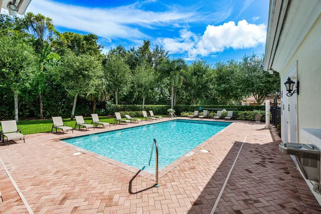 $609,500 | 16088 Poppy Seed Circle, Unit 304, Delray Beach, FL 33484