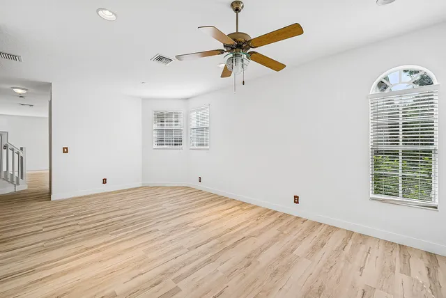 $609,500 | 16088 Poppy Seed Circle, Unit 304, Delray Beach, FL 33484