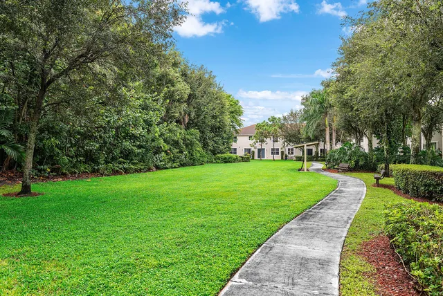 $609,500 | 16088 Poppy Seed Circle, Unit 304, Delray Beach, FL 33484