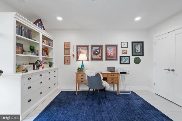 $585,000 | 1016 South Wayne Street, Unit T12, Arlington, VA 22204