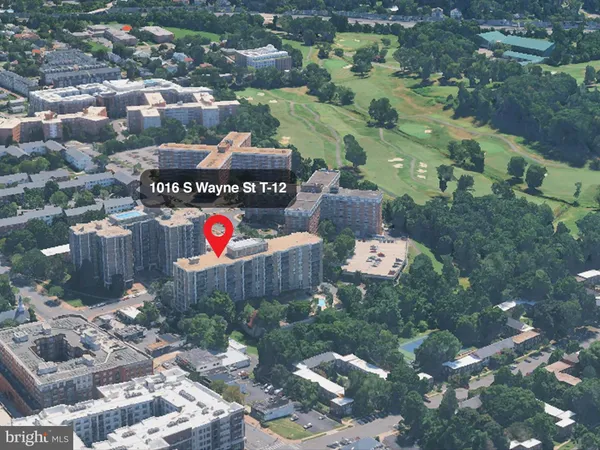 $585,000 | 1016 South Wayne Street, Unit T12, Arlington, VA 22204