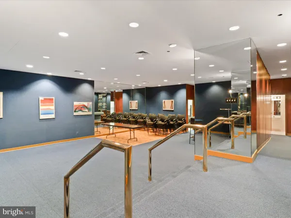 $585,000 | 1016 South Wayne Street, Unit T12, Arlington, VA 22204