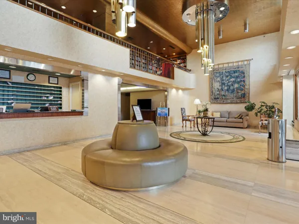 $585,000 | 1016 South Wayne Street, Unit T12, Arlington, VA 22204