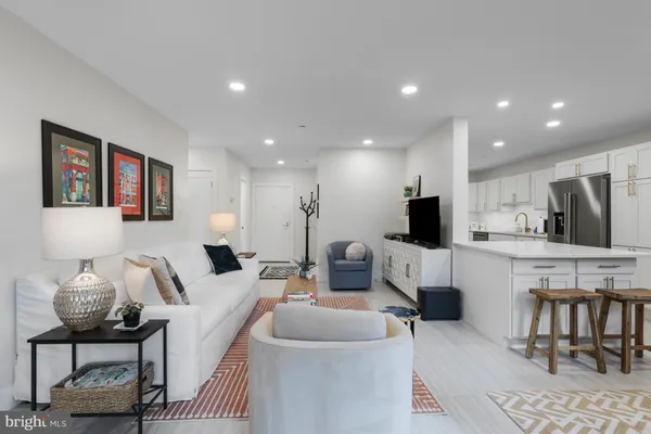 $585,000 | 1016 South Wayne Street, Unit T12, Arlington, VA 22204