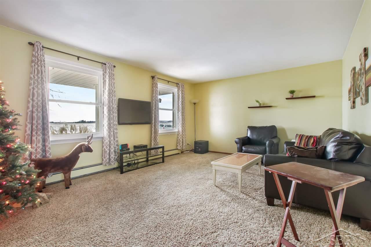 925 Delta Road Freeland, MI 48623 - Photo 8 of 20 50001458-7.JPG