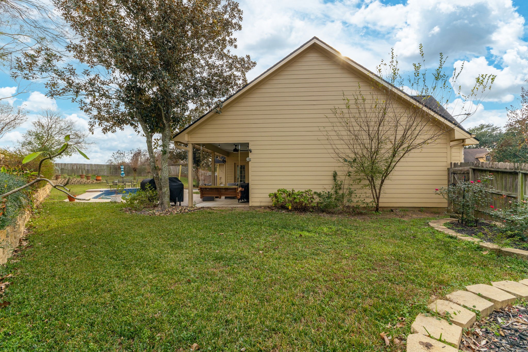 2709 Chase Street Brenham, TX 77833 - Photo 36 of 43 a view of a backyard of the house