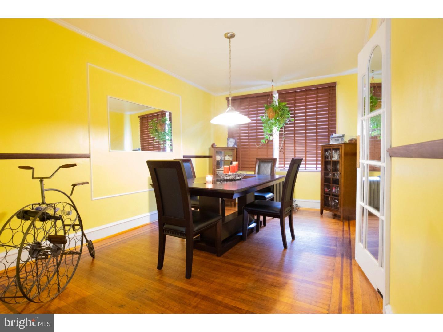 815 Atwood Road Philadelphia, PA 19151 - Photo 5 of 17 Dining Room