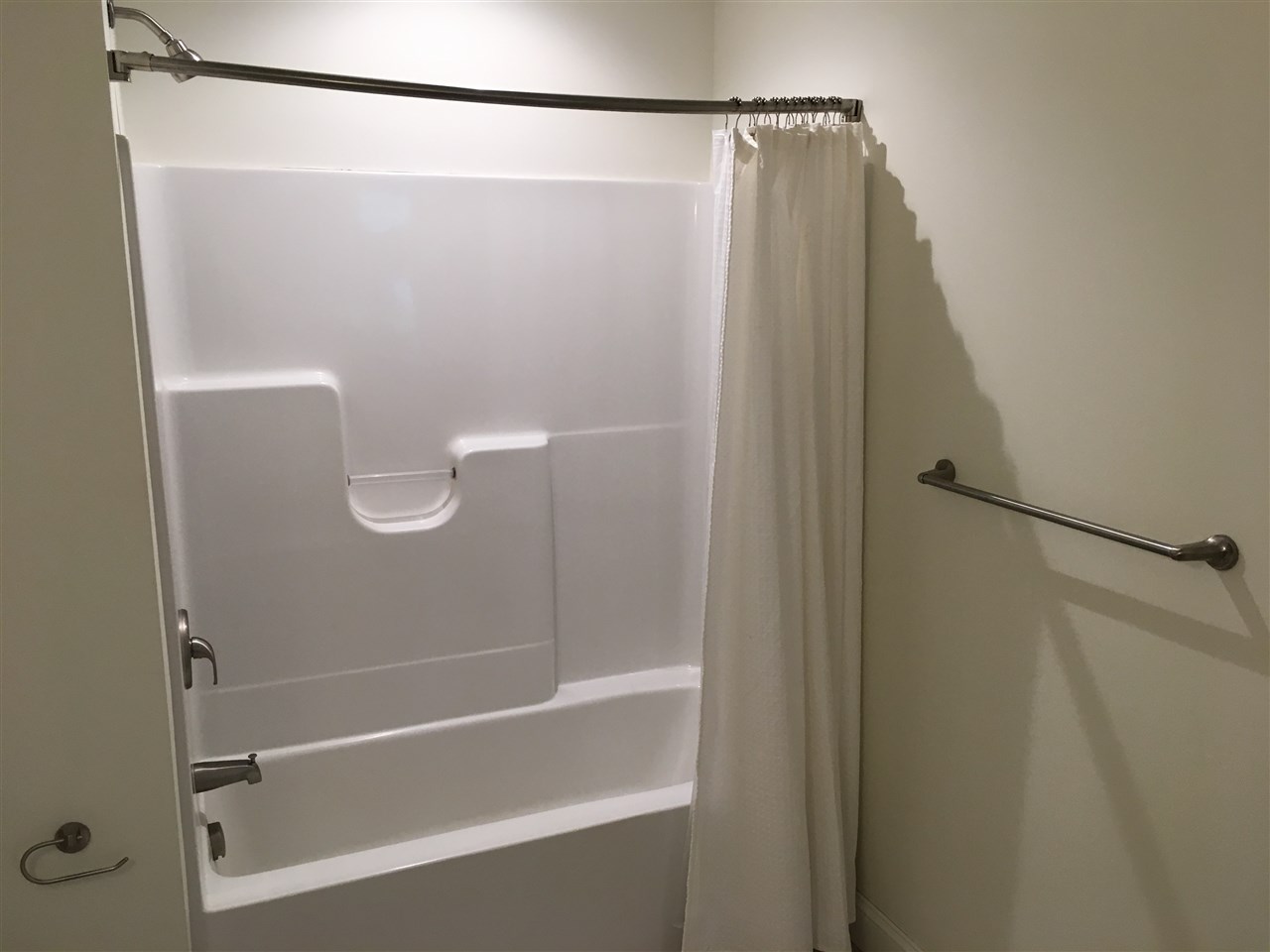 875 Elm Street, Unit 303 Manchester, NH 03101 - Photo 32 of 36
