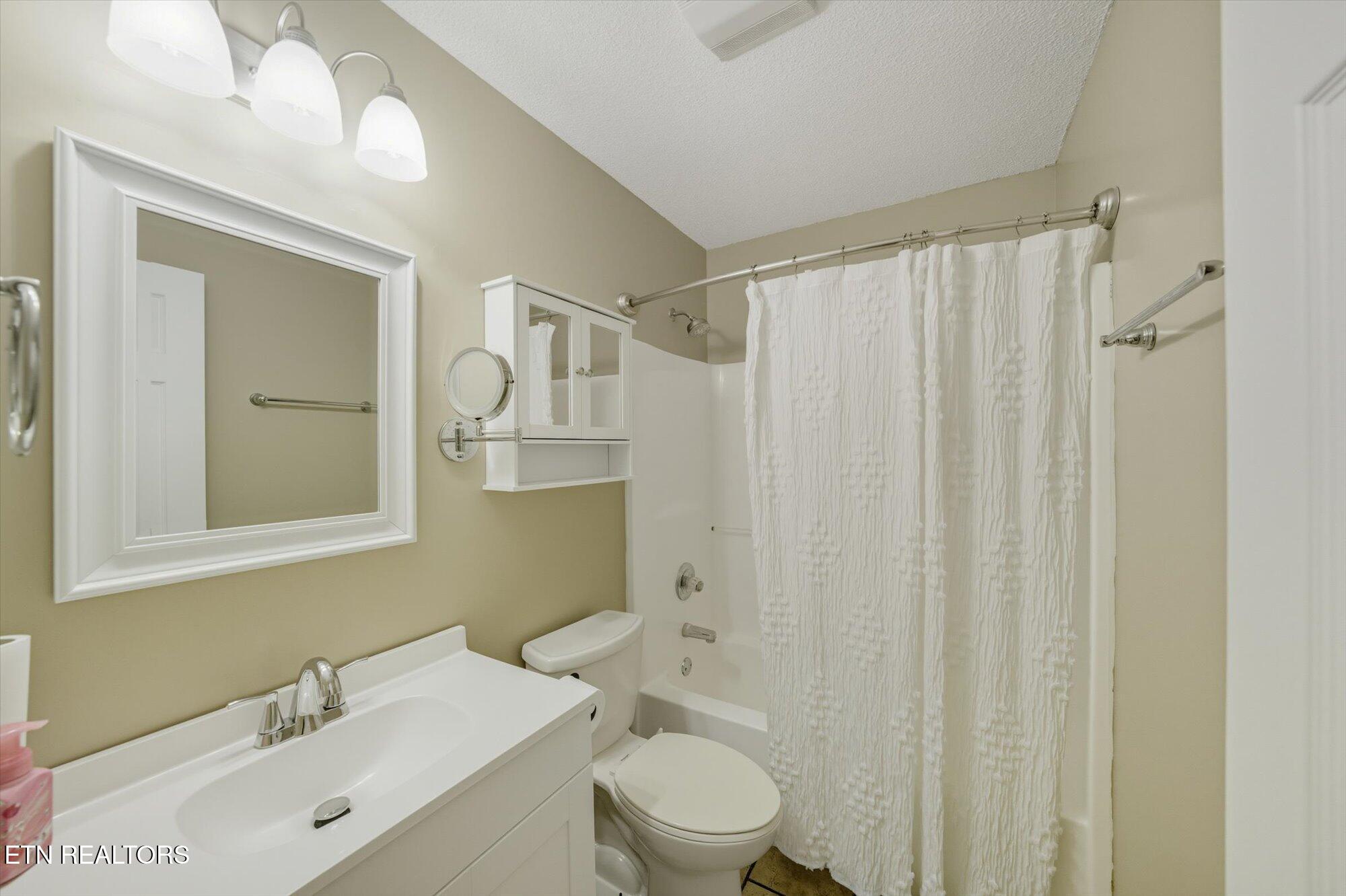 8416 Graceland Road Corryton, TN 37721 - Photo 12 of 20 14-8416-Graceland-Rd-Corryton-TN-14