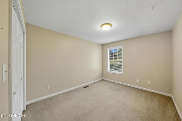 $379,900 | 8416 Graceland Road, Corryton, TN 37721