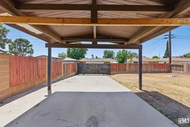 $335,000 | Undisclosed Address, Bakersfield, CA 93305