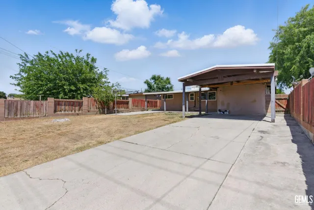 $335,000 | Undisclosed Address, Bakersfield, CA 93305