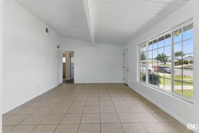 $335,000 | Undisclosed Address, Bakersfield, CA 93305