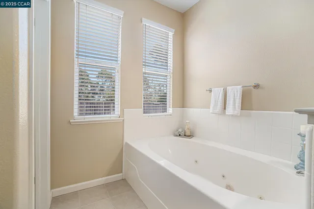 $1,300,000 | 121 St Nazaire Court, Martinez, CA 94553