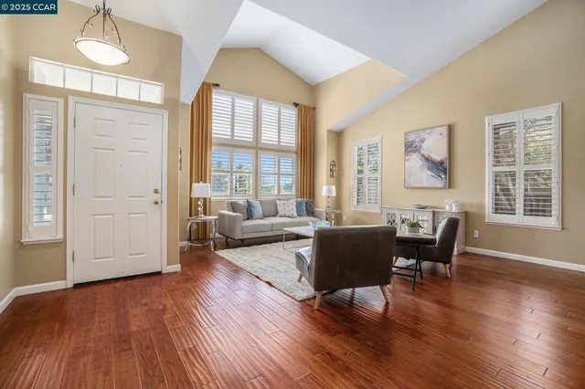 $1,300,000 | 121 St Nazaire Court, Martinez, CA 94553