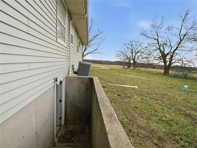 $349,999 | 739 Southwest 700th Road, Holden, MO 64040