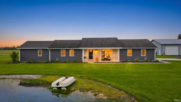 $615,000 | 2661 East 1000 North, Roanoke, IN 46783