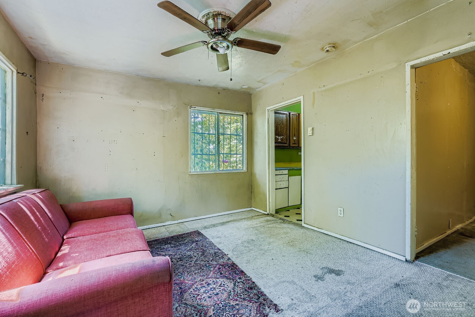 2814 South Grand Street Seattle, WA 98144 - Photo 7 of 23 a living room with furniture and a window