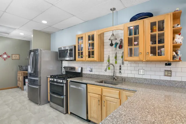 $600,000 | 72 Landmark Hill Drive, Brattleboro, VT 05301