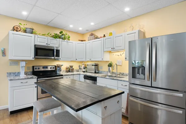 $550,000 | 72 Landmark Hill Drive, Brattleboro, VT 05301