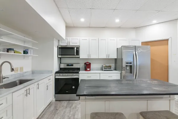 $550,000 | 72 Landmark Hill Drive, Brattleboro, VT 05301