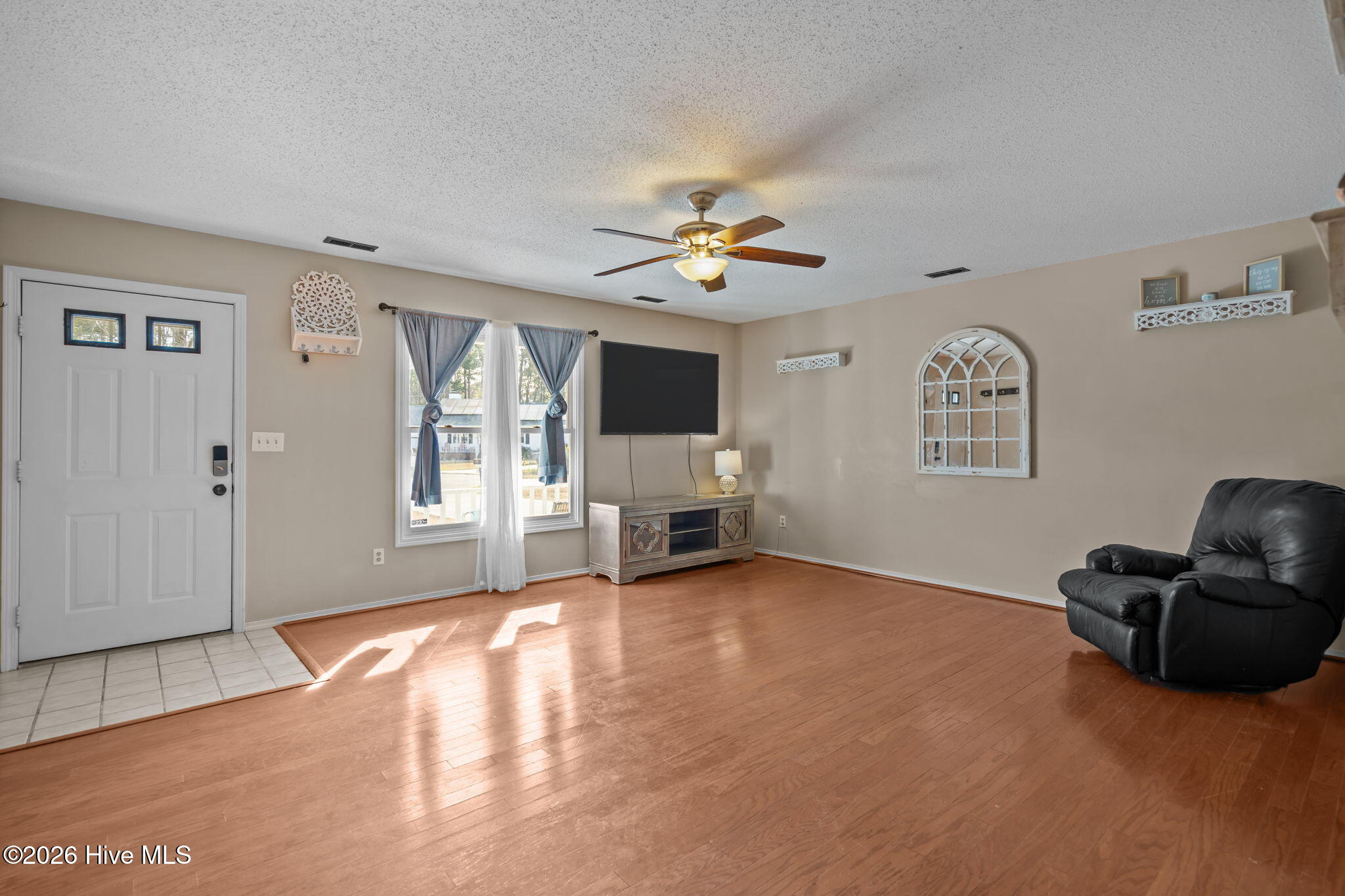 7005 Quail Woods Road Wilmington, NC 28411 - Photo 6 of 34 51-web-or-mls-DSC04784