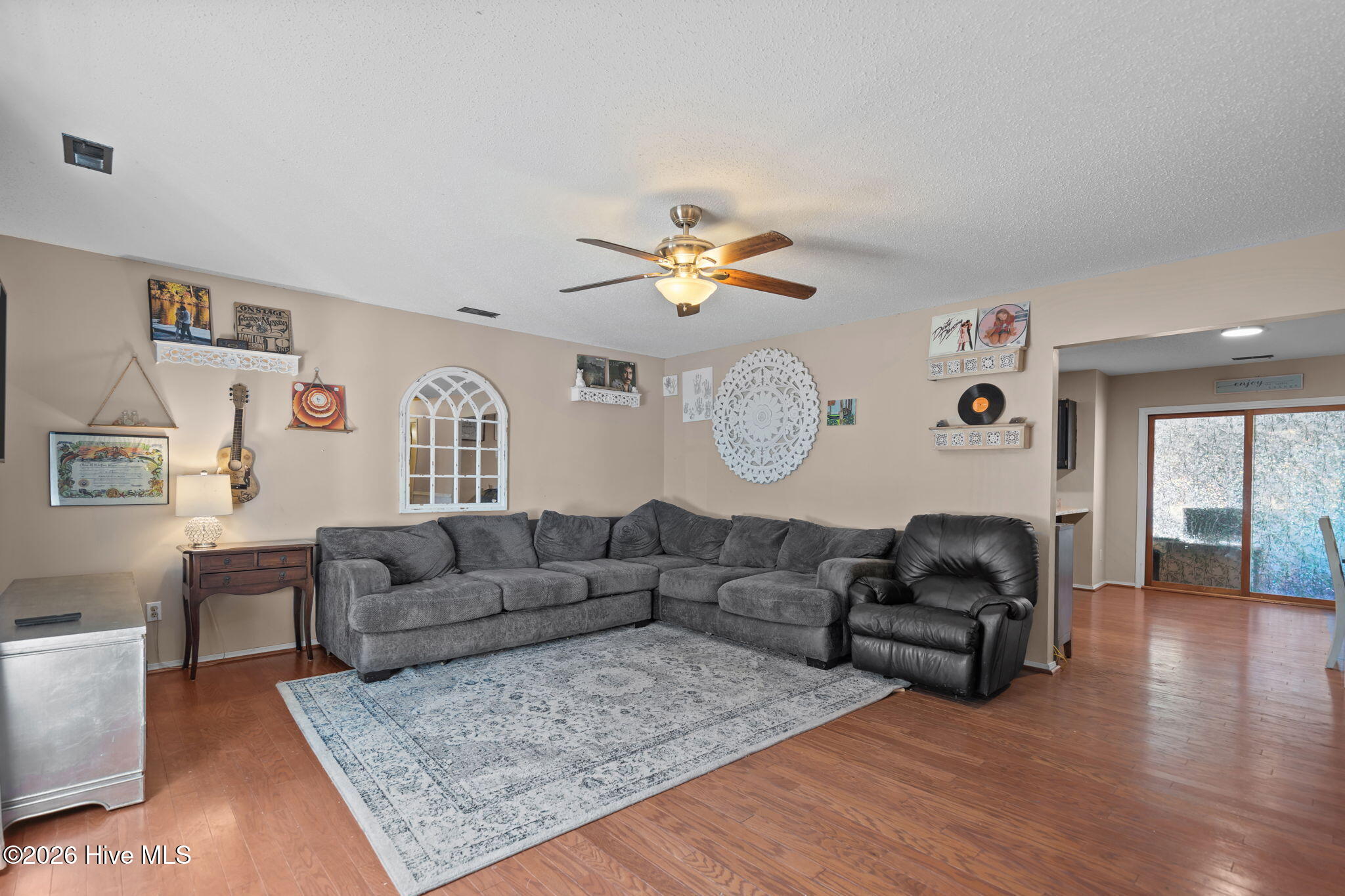 7005 Quail Woods Road Wilmington, NC 28411 - Photo 6 of 35 25-web-or-mls-DSC02324