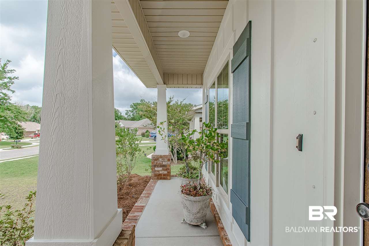 252 Hawthorne Circle Fairhope, AL 36532 - Photo 3 of 46 Porch View
